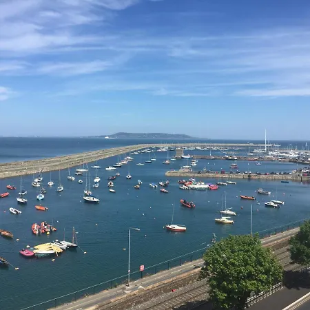 Accommodatie bij particulieren - With View Over Dublin Bay